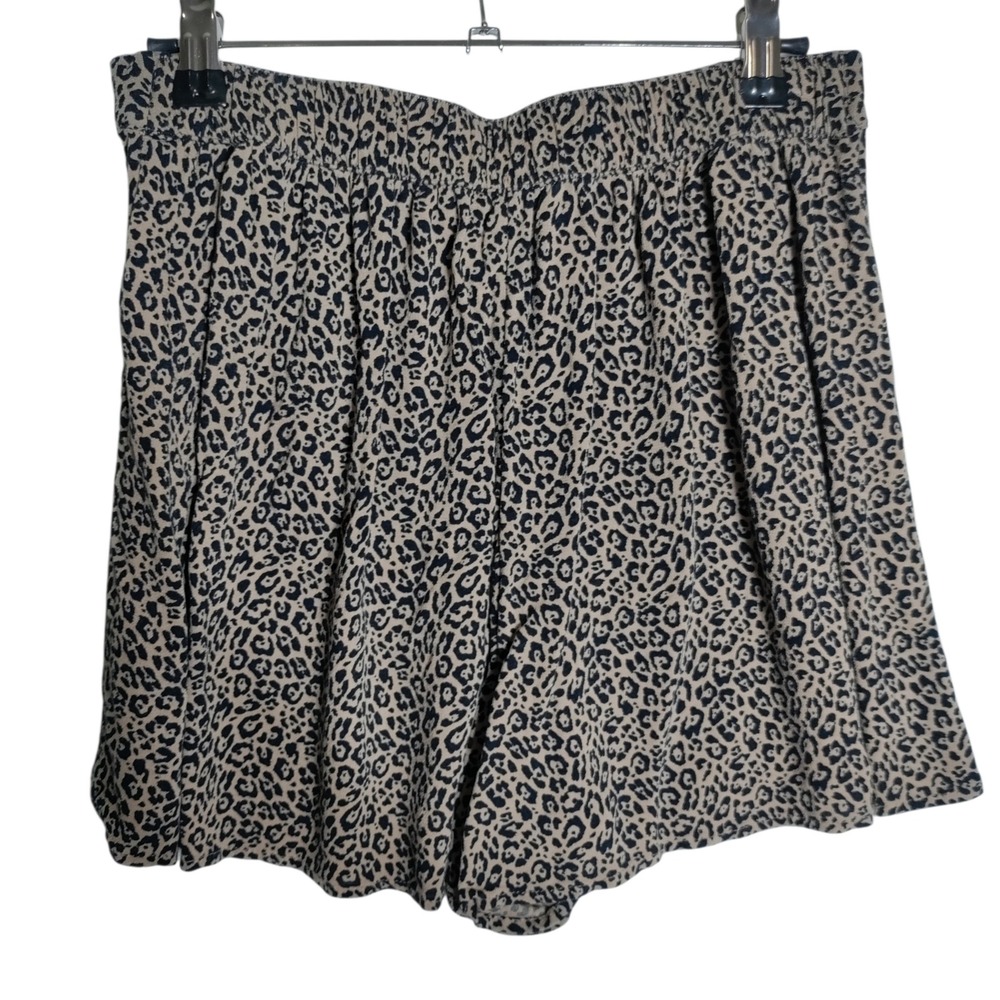 American Eagle Leopard Print Viscose Shorts Tan Black Animal Print Womens Small